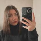Valeria_Ray